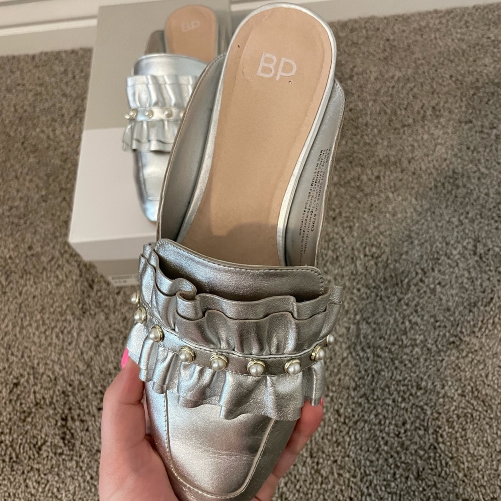 BP Mandy Ruffle Loafer Mule - Picture 4 of 6